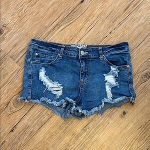 Hot Kiss Distressed Shorts Size 11